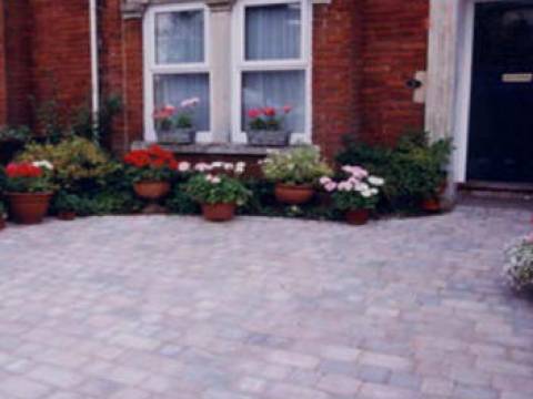 Sarum Paving3